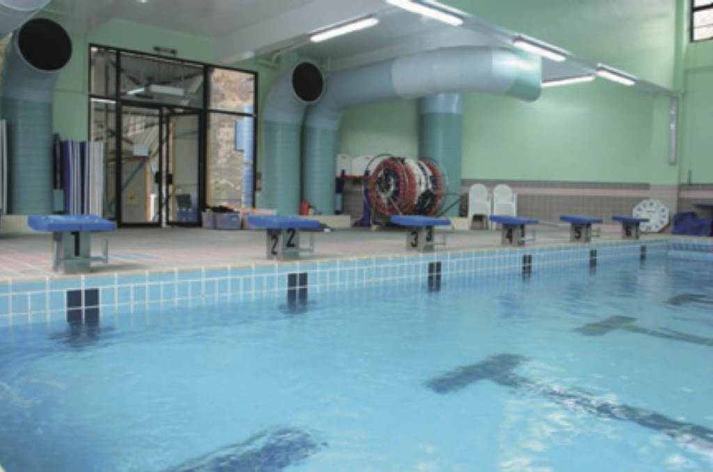 泳池2